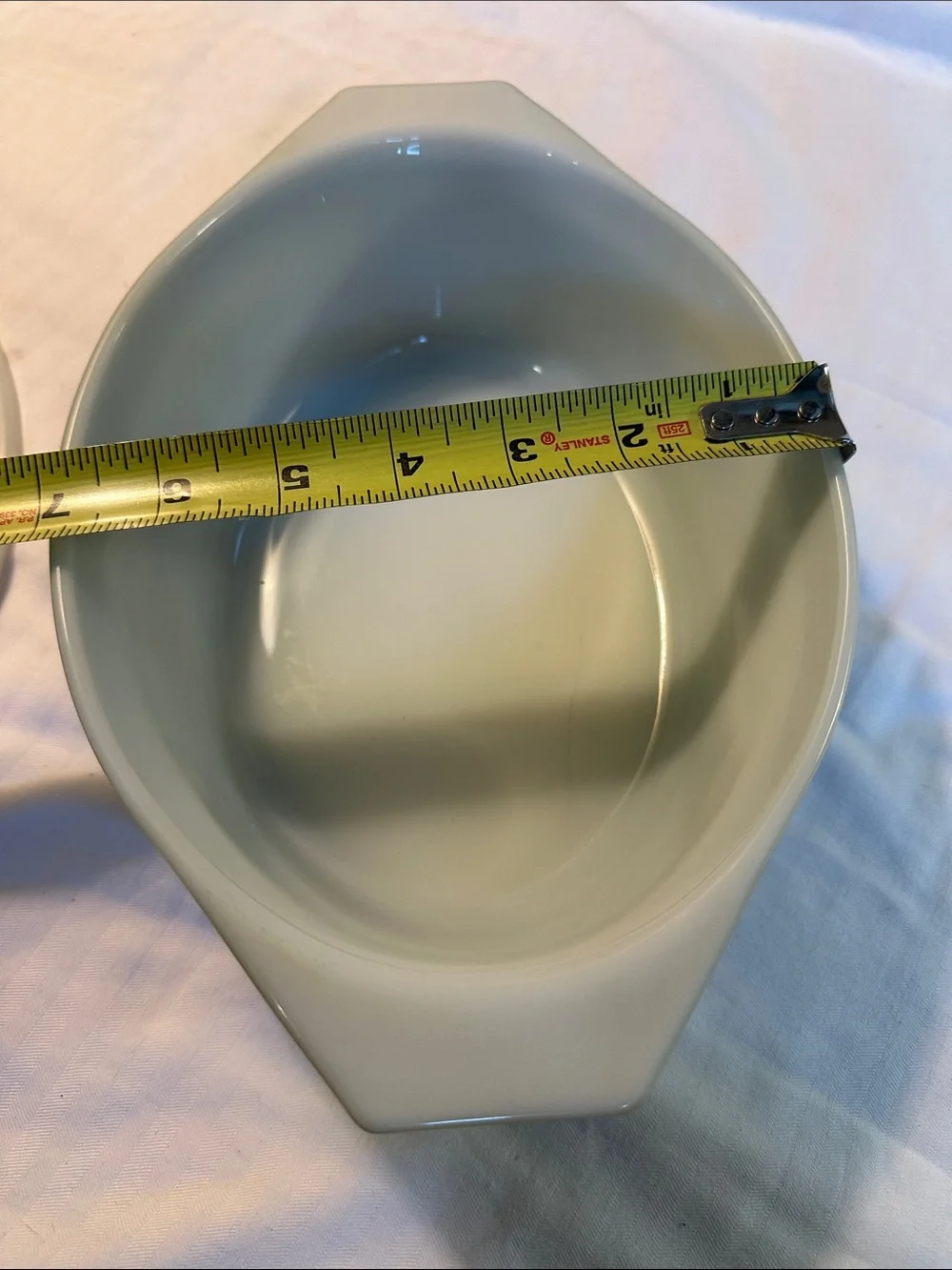 Pyrex vintage olive